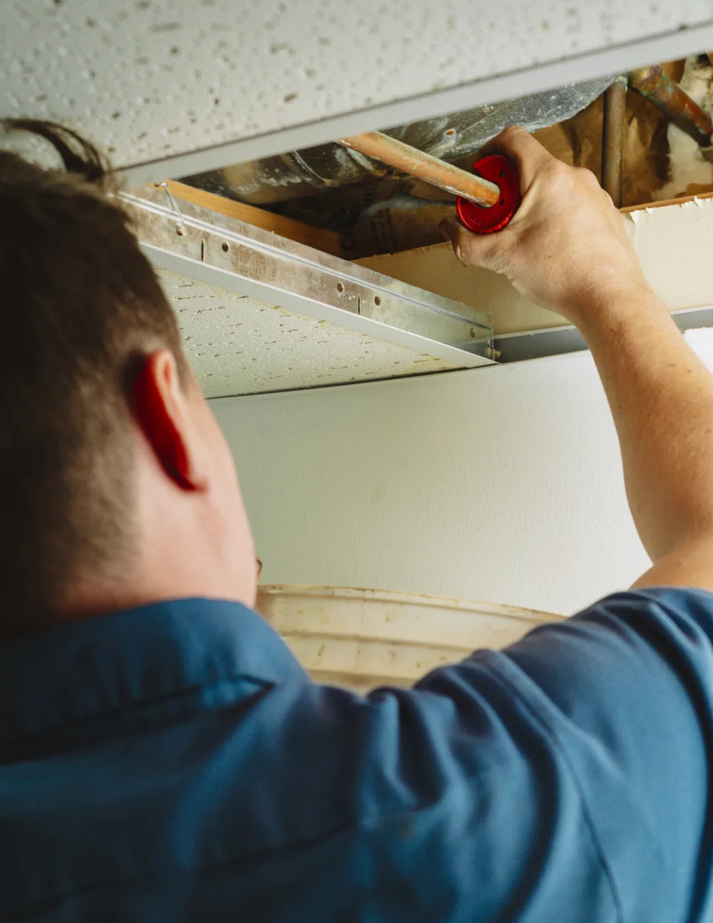residential plumbing working on a plumbing repair job in the chicago suburbs